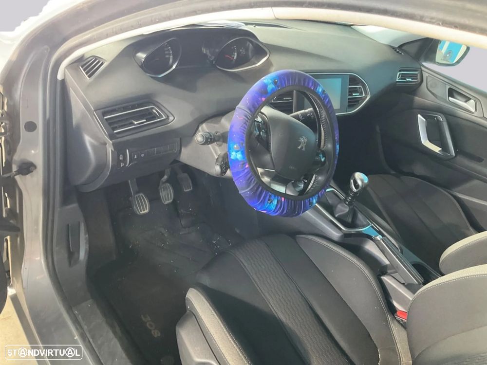 Peugeot 308 SW 1.2 PureTech Style - 5