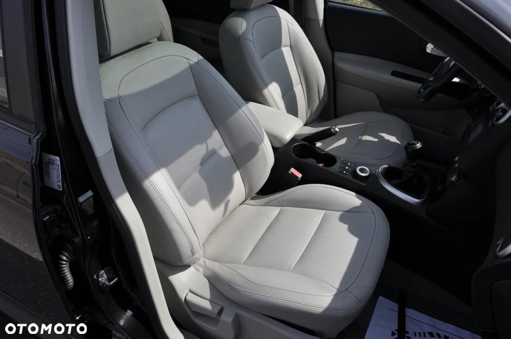 Nissan Qashqai+2 2.0 dCi DPF 4x4 tekna - 29