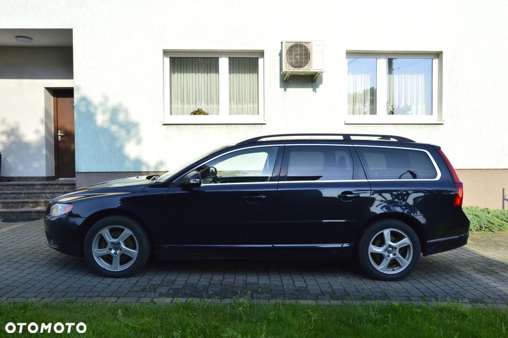 Volvo V70 D5 Summum - 3