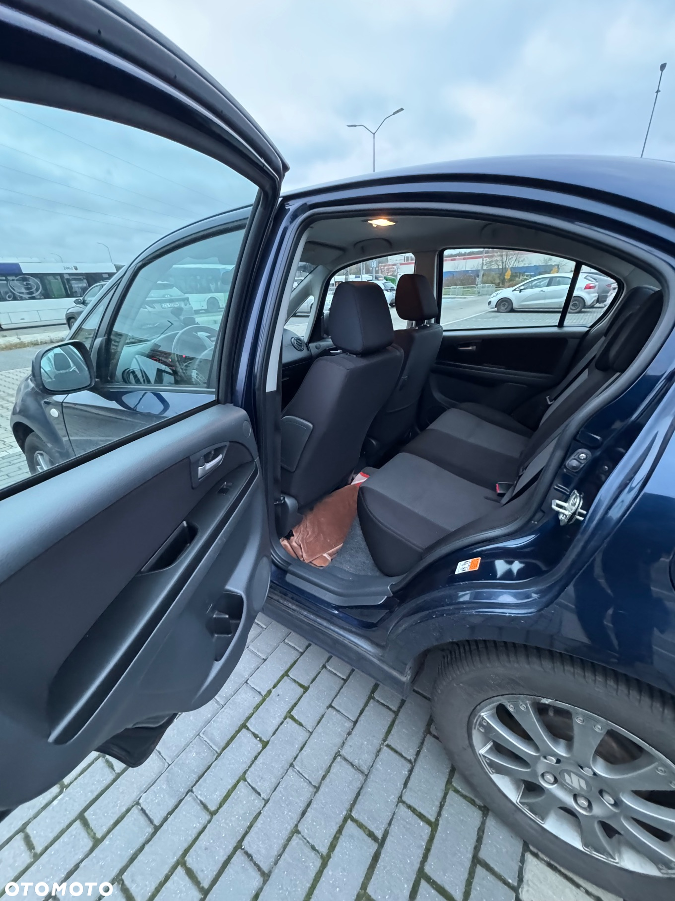 Suzuki SX4 1.6 GS / Premium - 17