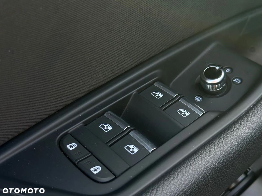 Audi A4 Limousine - 32