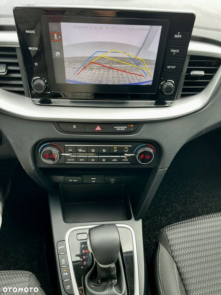 Kia Ceed 1.5 T-GDI M DCT - 29