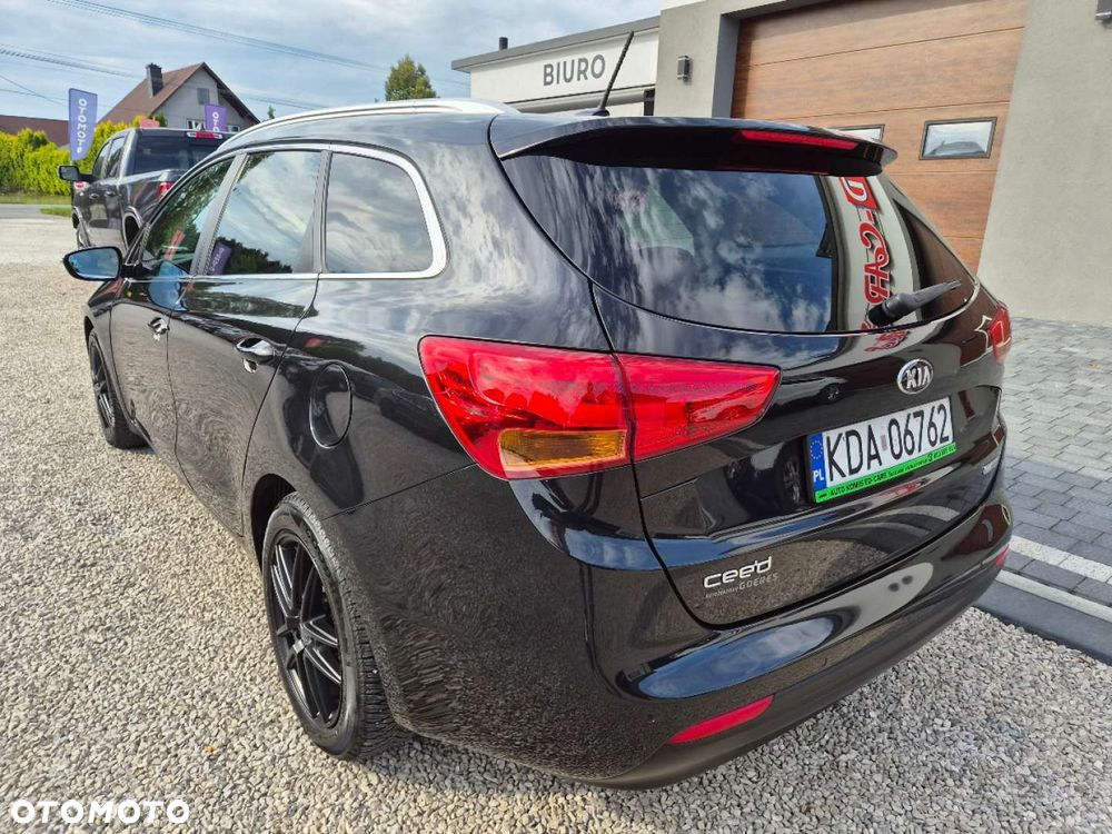 Kia Ceed - 7