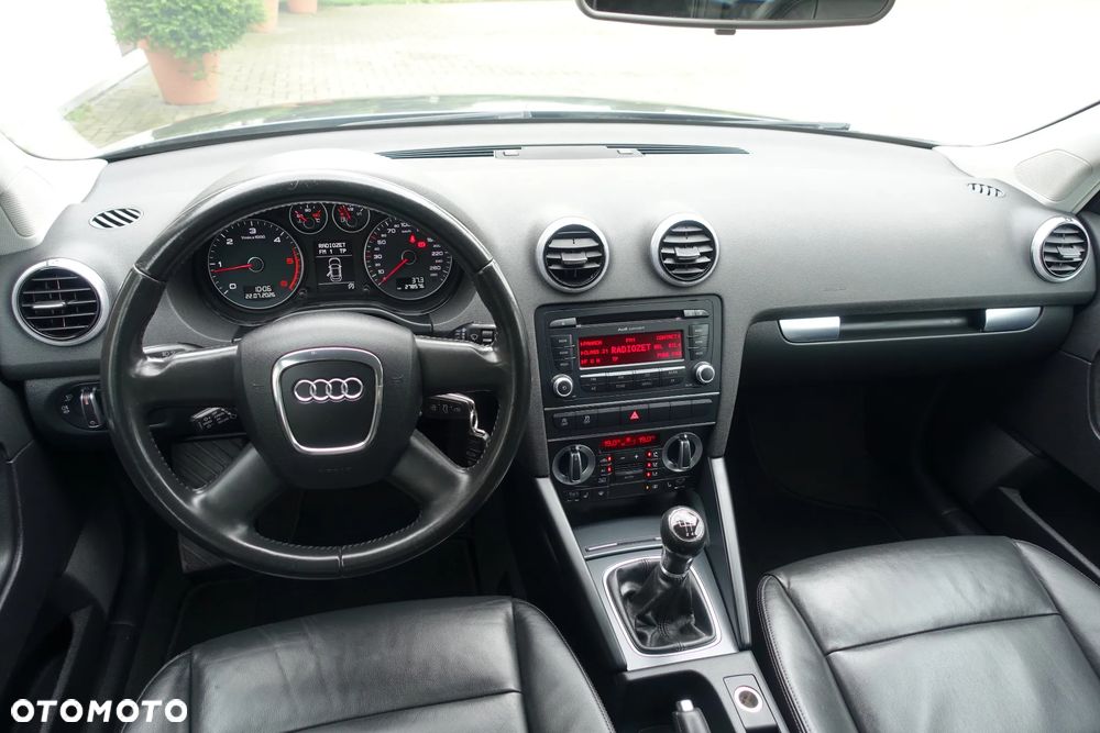 Audi A3 Sportback 1.6 TDI DPF Ambition - 23