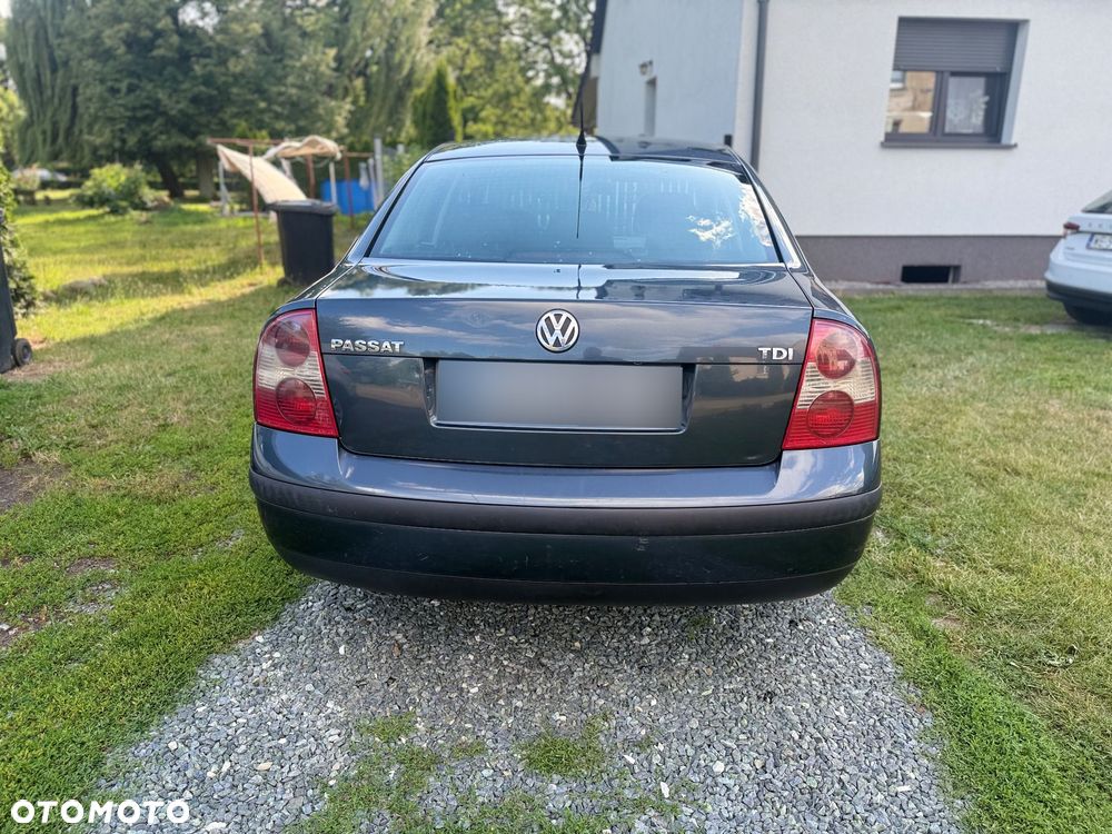Volkswagen Passat 1.9 TDI Basis - 5