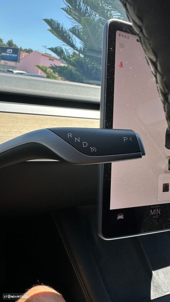 Tesla Model Y Long Range Tração Integral - 36