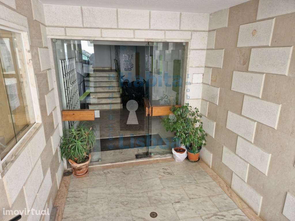 Duplex T3 Com Terraço junto à Praia Costa da Caparica - Grande imagem: 3/60