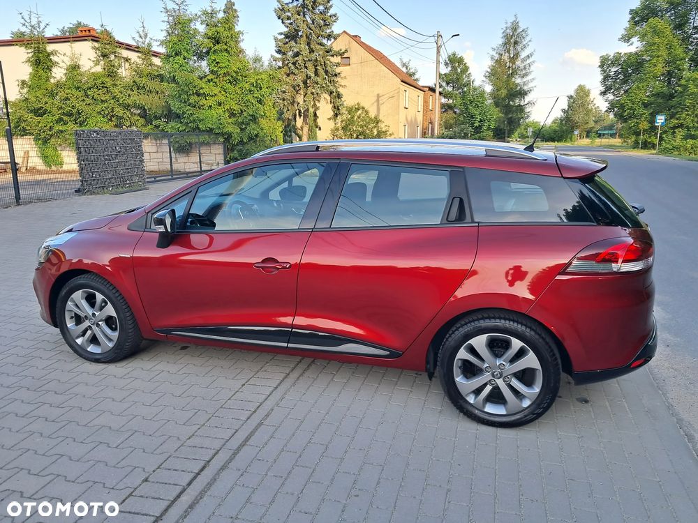 Renault Clio 1.2 16V 75 LIMITED - 9