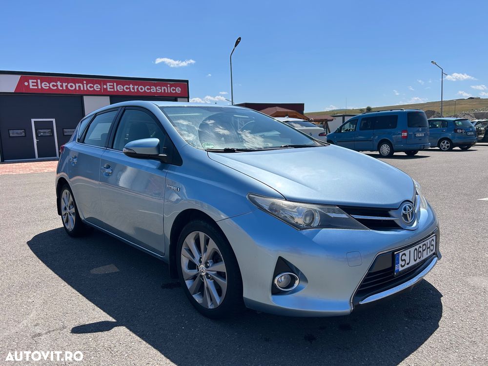 Toyota Auris - 2