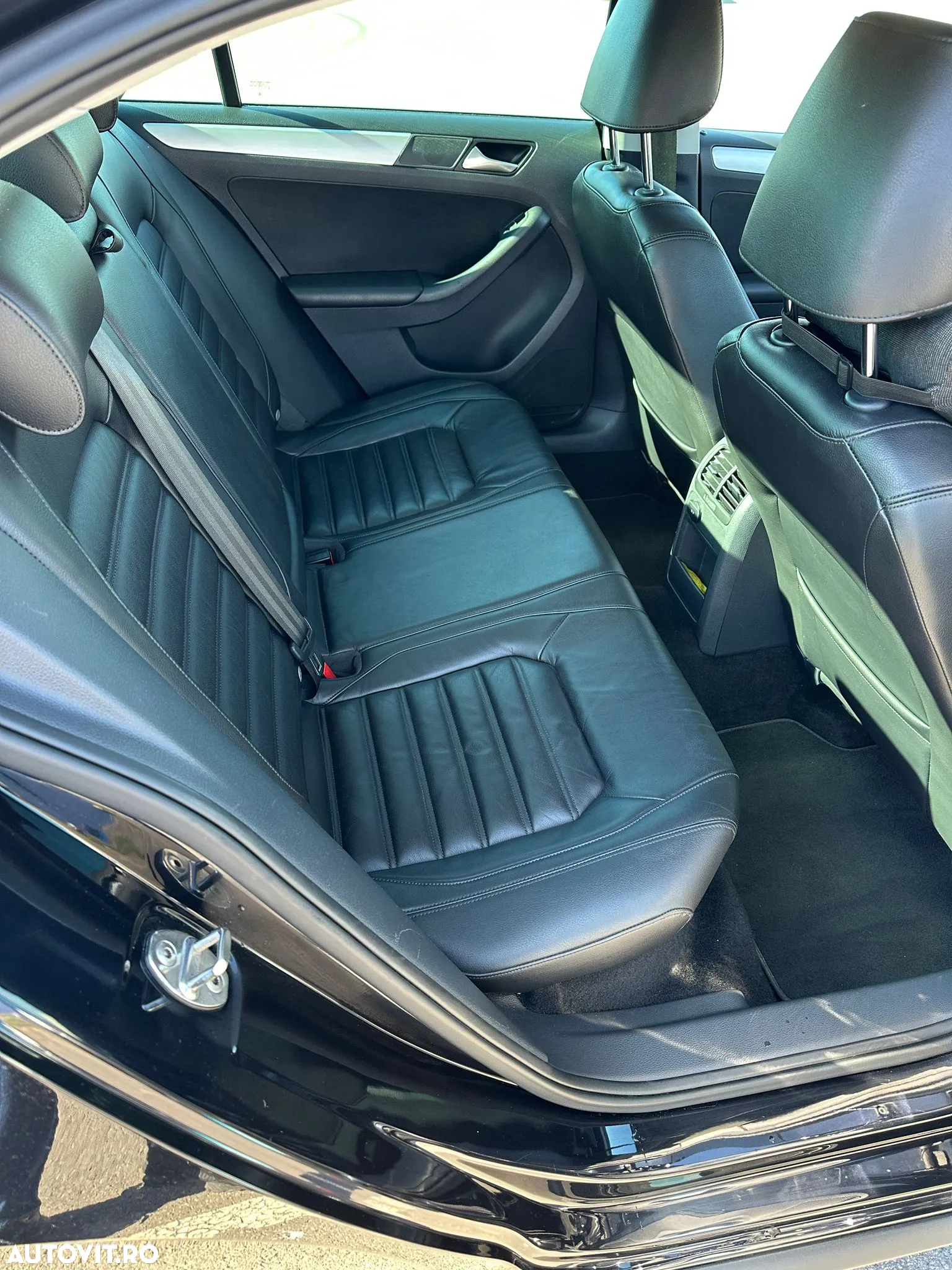 Volkswagen Jetta - 17