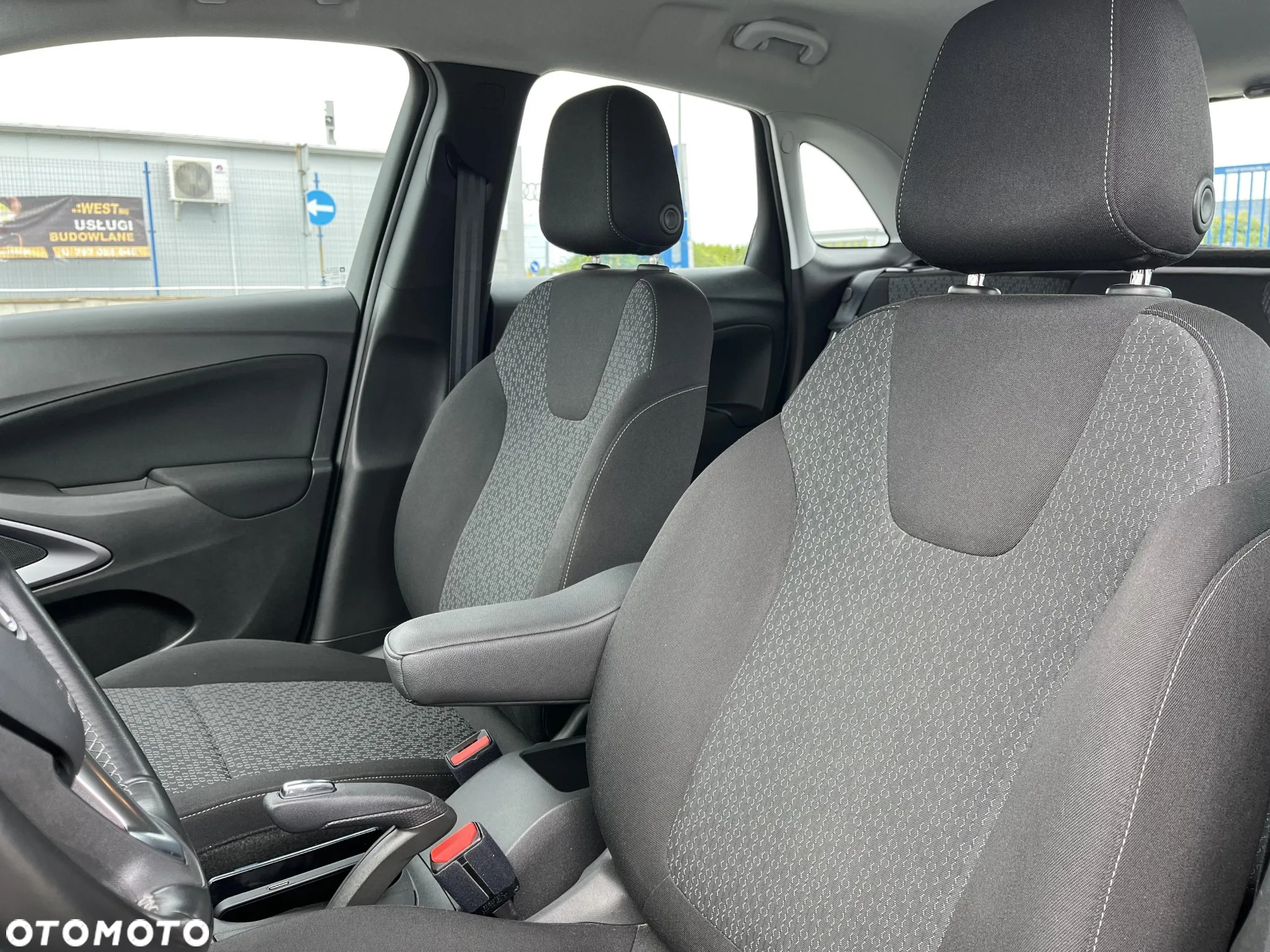 Opel Crossland - 13