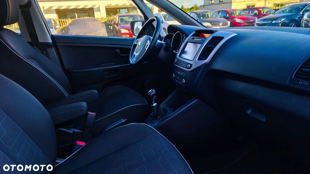 Kia Venga - 22