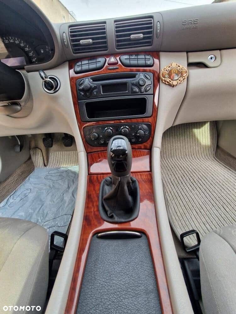 Mercedes-Benz Klasa C 180 Kompressor Classic - 10