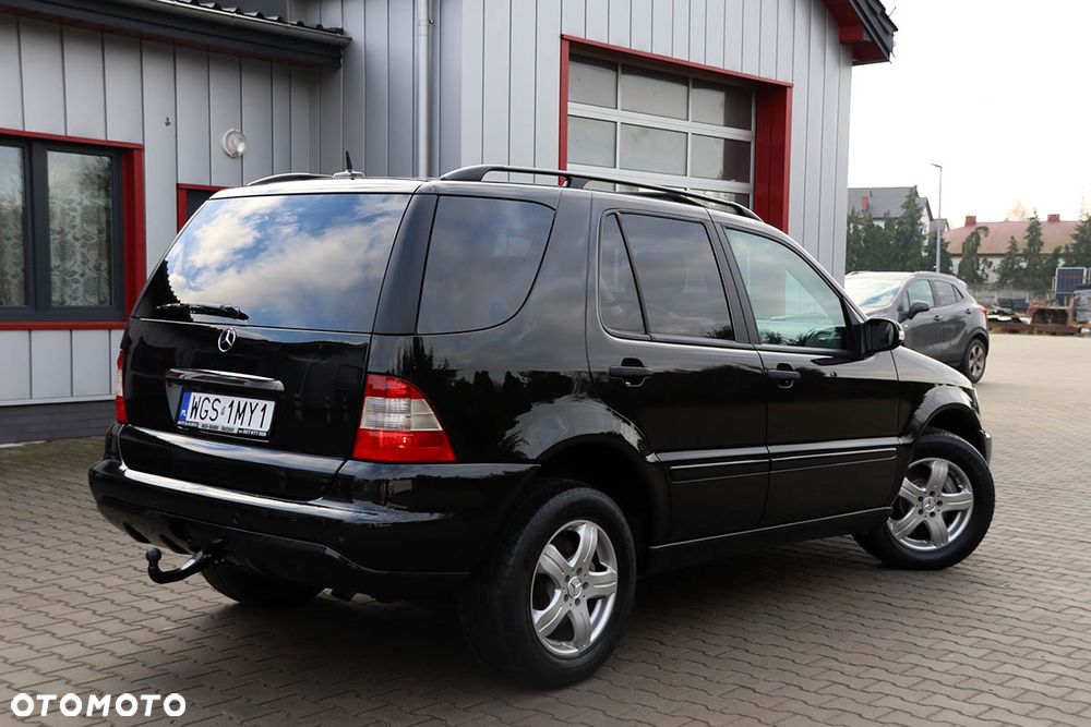 Mercedes-Benz ML - 15