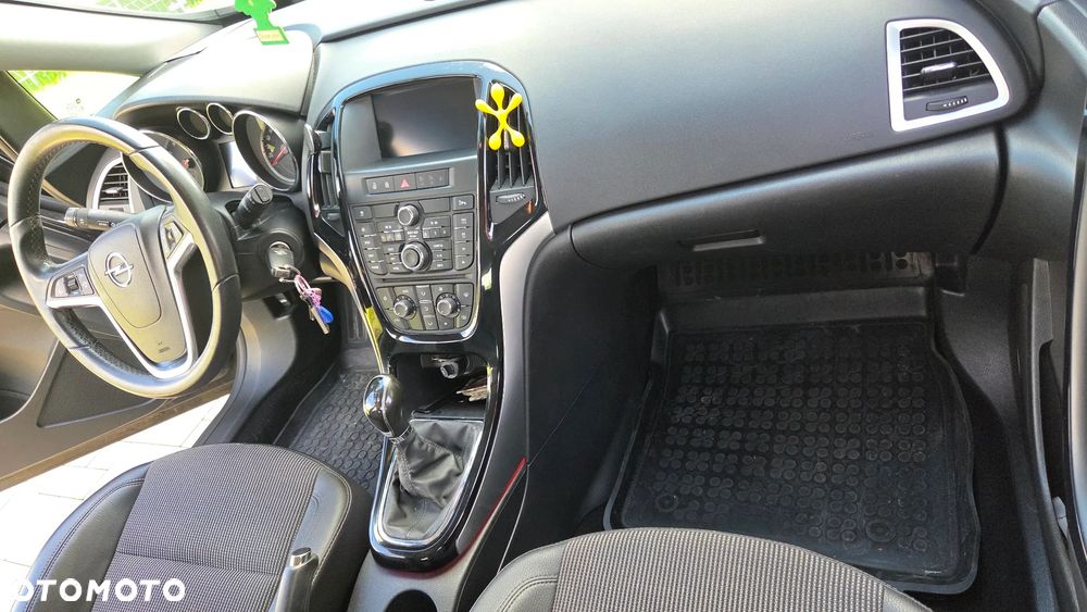 Opel Astra 1.4 T Cosmo - 12