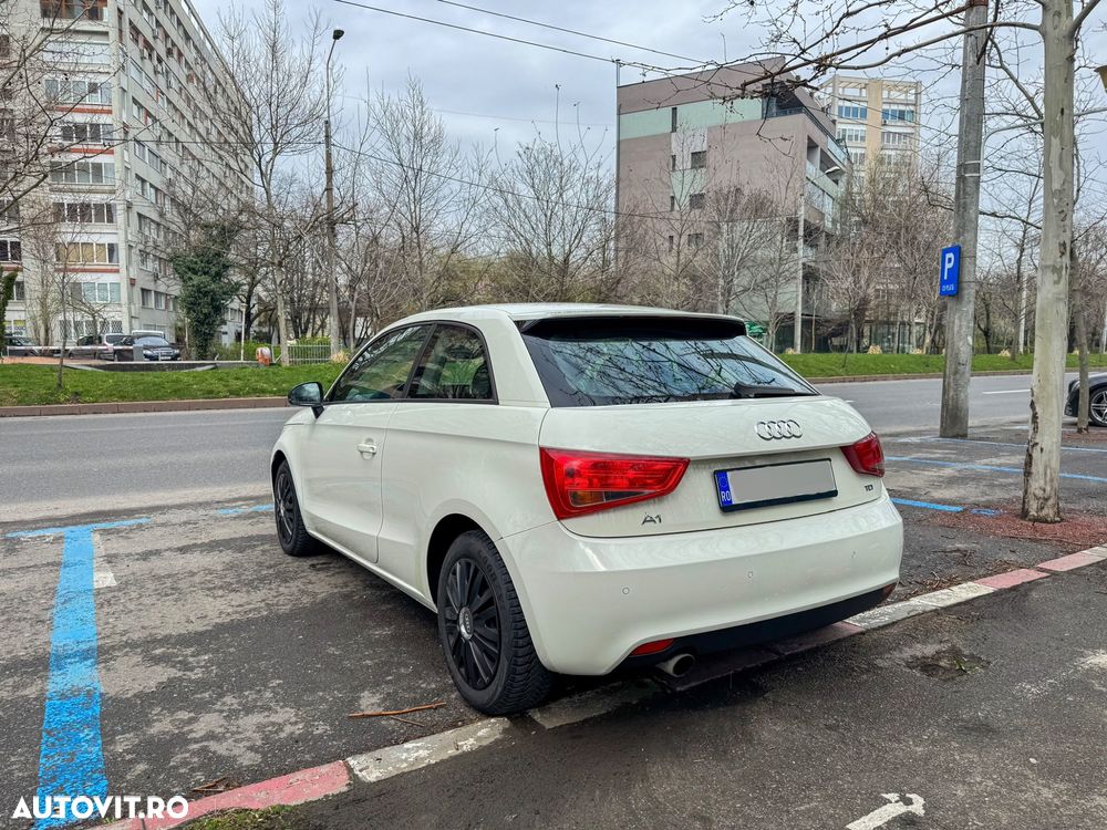 Audi A1 1.6 TDI Ambition - 11