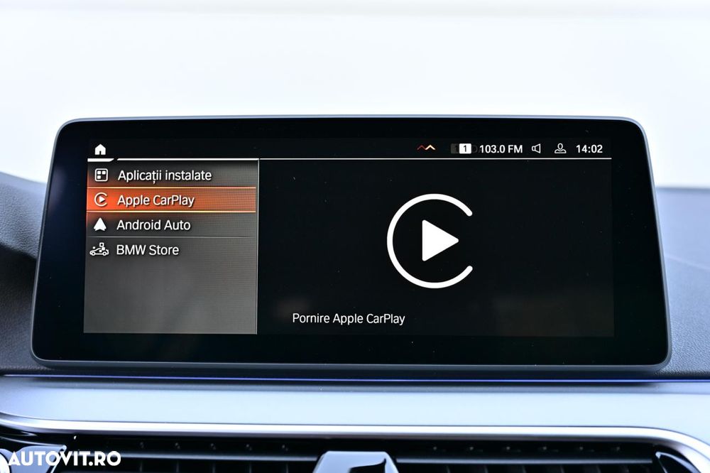 BMW Seria 5 520i Aut. Luxury Line - 33
