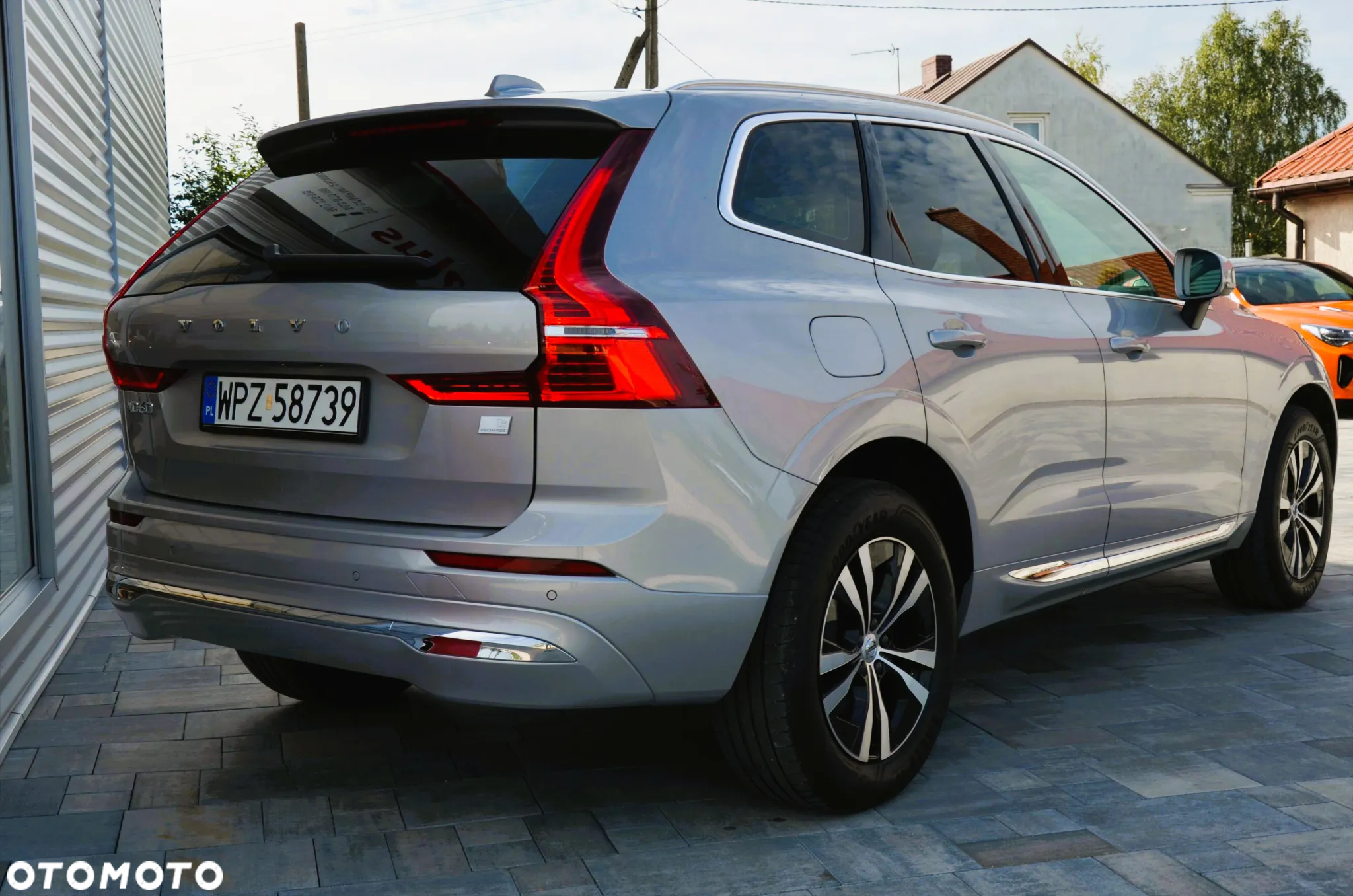 Volvo XC 60 T6 AWD Recharge Geartronic Inscription Expression - 8