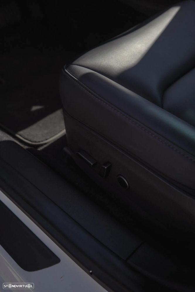 Tesla Model 3 Standard Range Plus RWD - 37