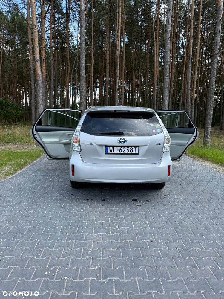 Toyota Prius+ (Hybrid) - 10