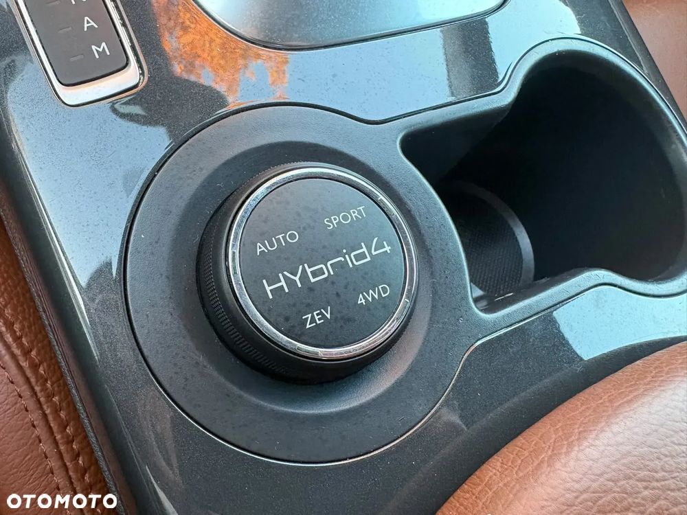 Peugeot 3008 Hybrid4 - 21