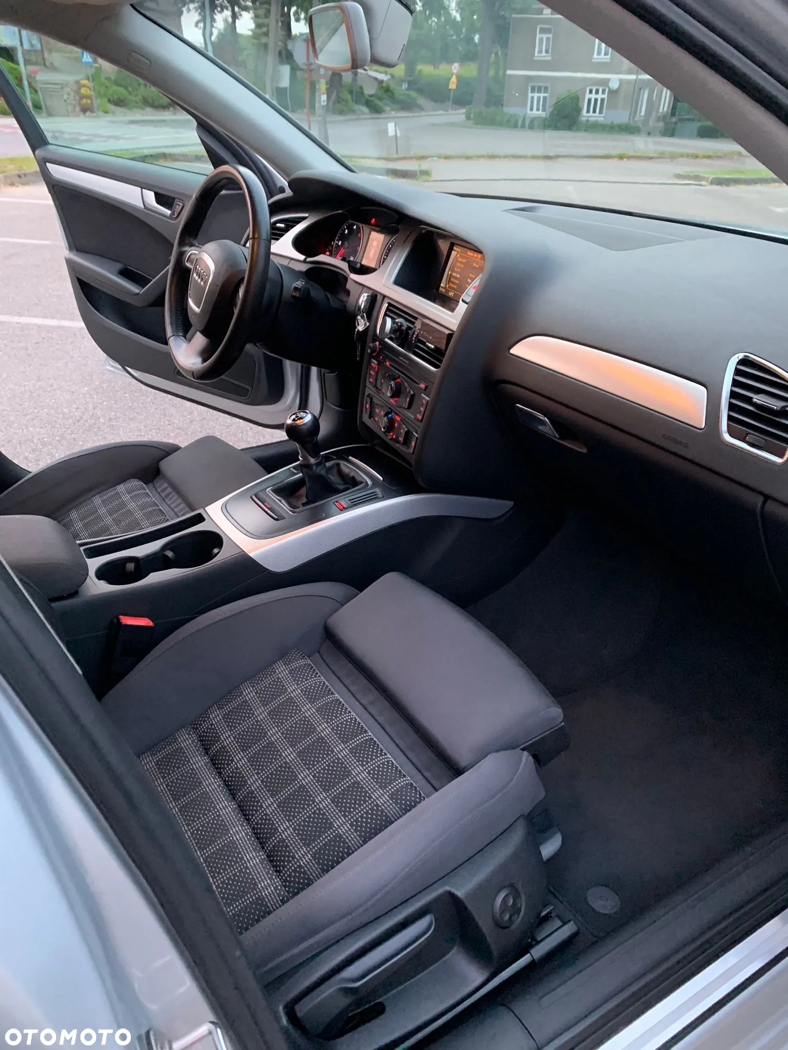 Audi A4 2.0 TDI - 6