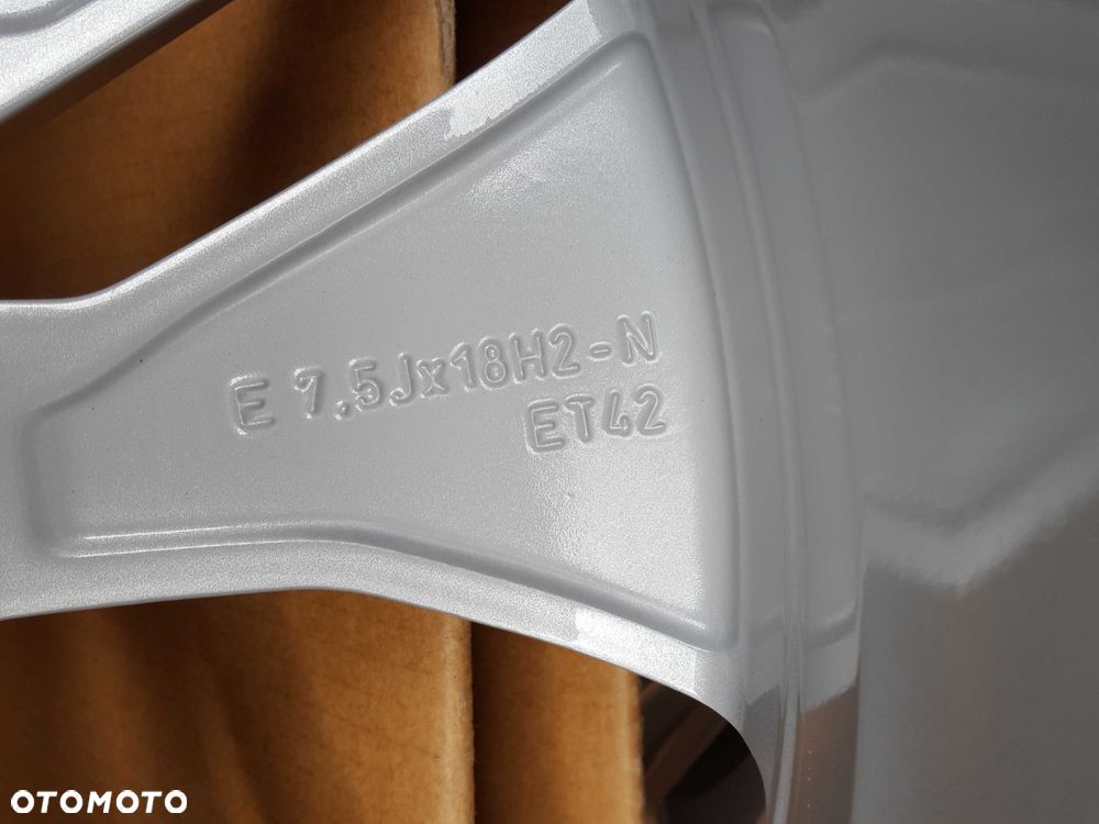 Alufelgi 18 5x112 Audi A3 A4 A6 Q2 Q3 8Y0 Nowe Oryginalne ! 820# - 10