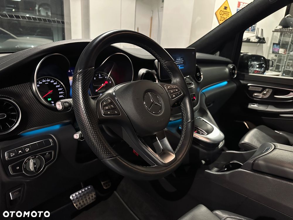 Mercedes-Benz Klasa V 300 d 9G-Tronic Exclusive (d³ugi) - 11