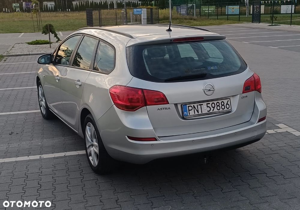 Opel Astra 1.7 CDTI - 4