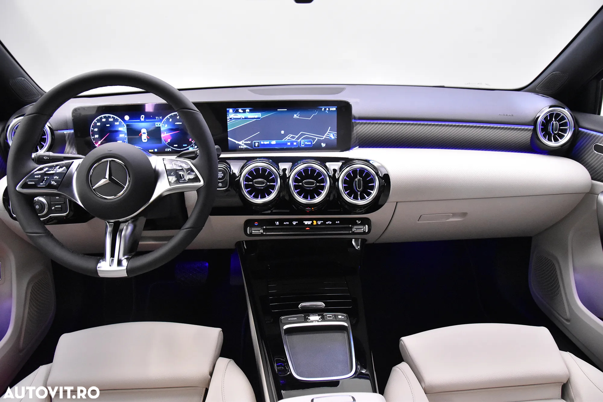 Mercedes-Benz A 220 4MATIC MHEV 8G-DCT Sedan - 26