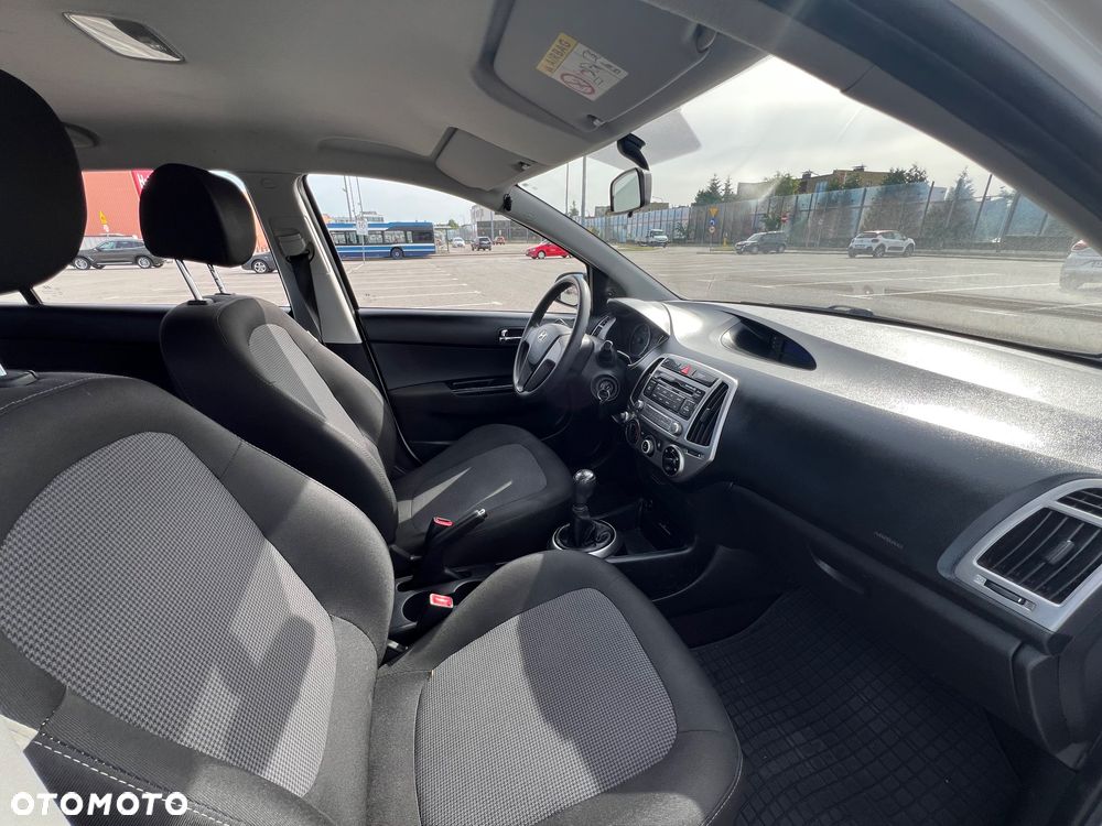 Hyundai i20 1.1 CRDi BlueDrive Classic + - 22