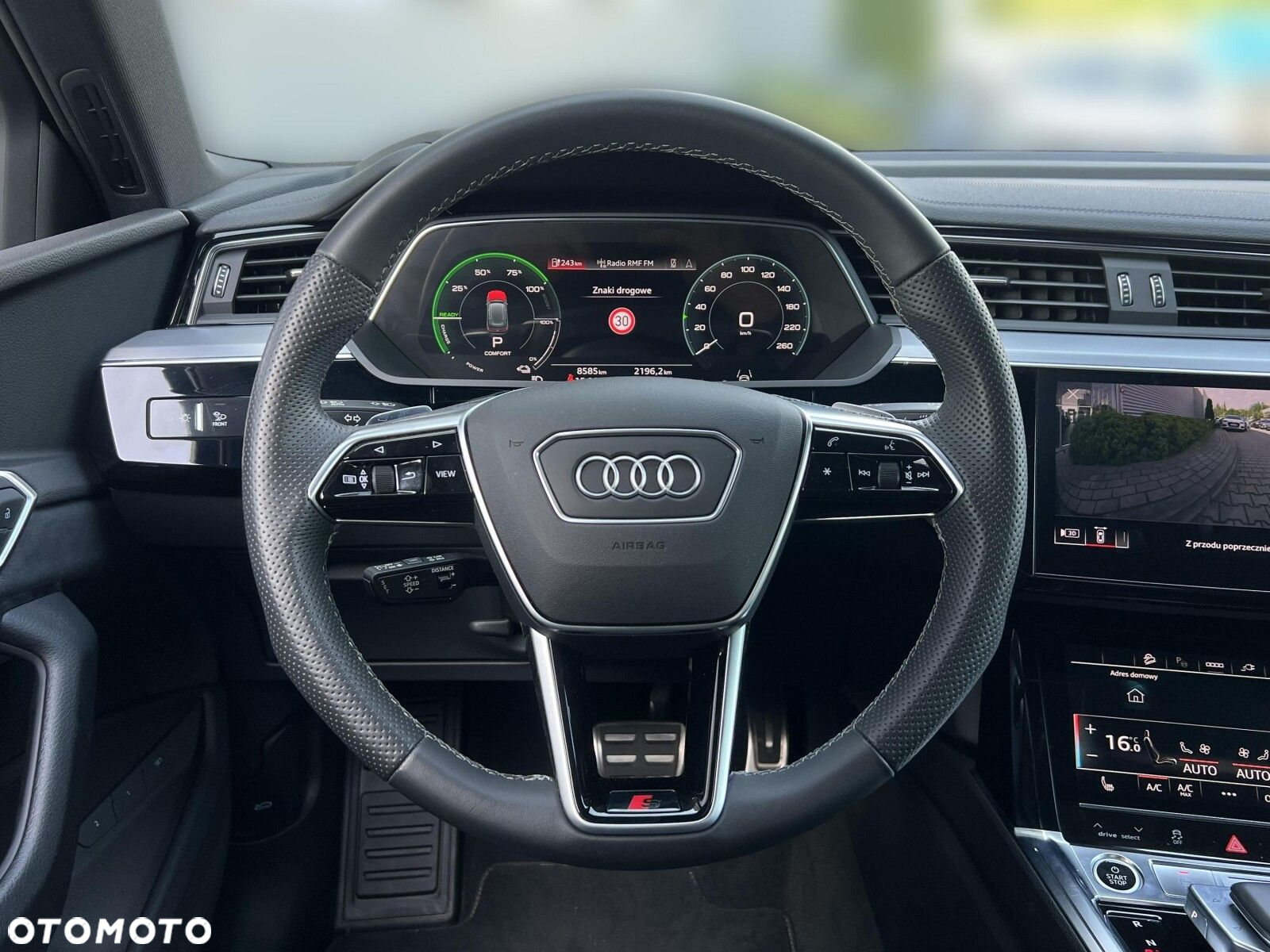 Audi e-tron - 17