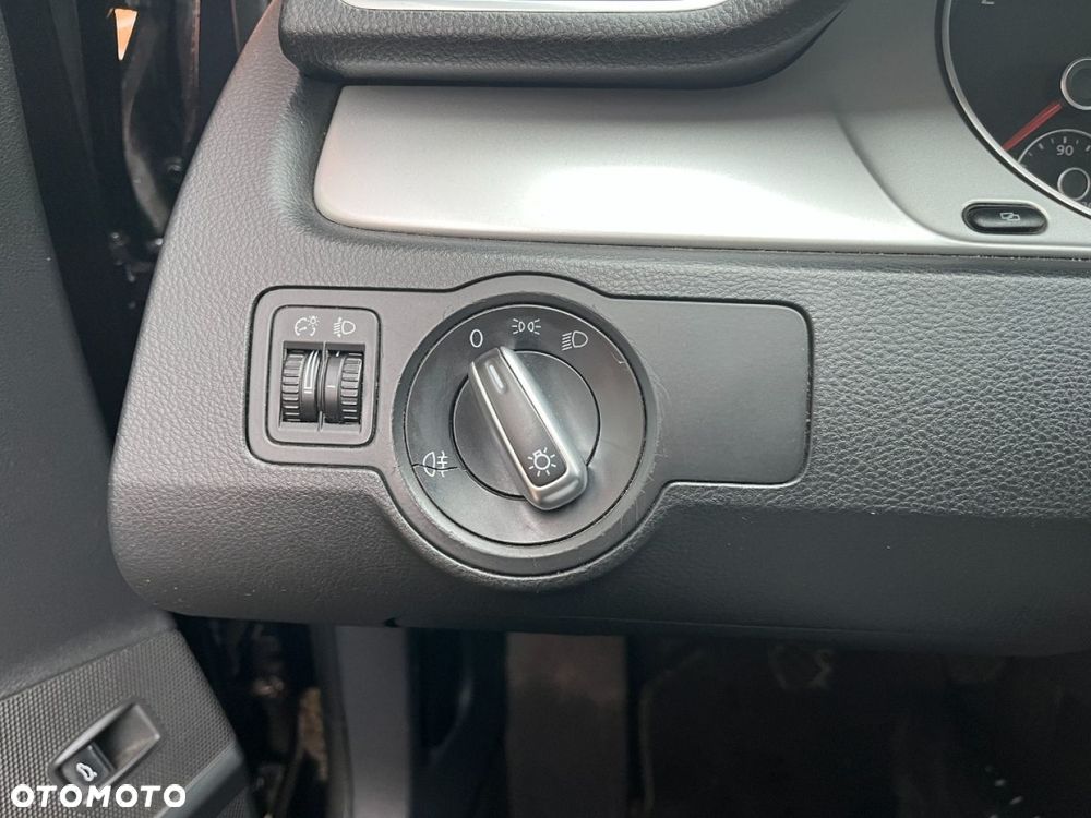 Volkswagen Passat - 22