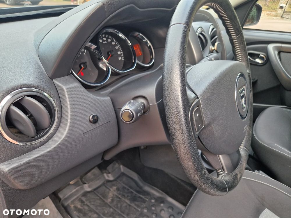 Dacia Duster 1.2 TCe Celebration 4x4 S&S EU6 - 15