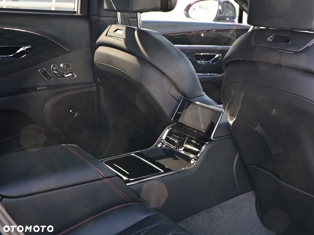 Bentley Flying Spur - 14