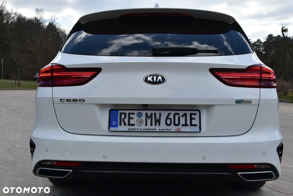 Kia Ceed 1.6 GDI DCT OPF Platinum Edition - 31