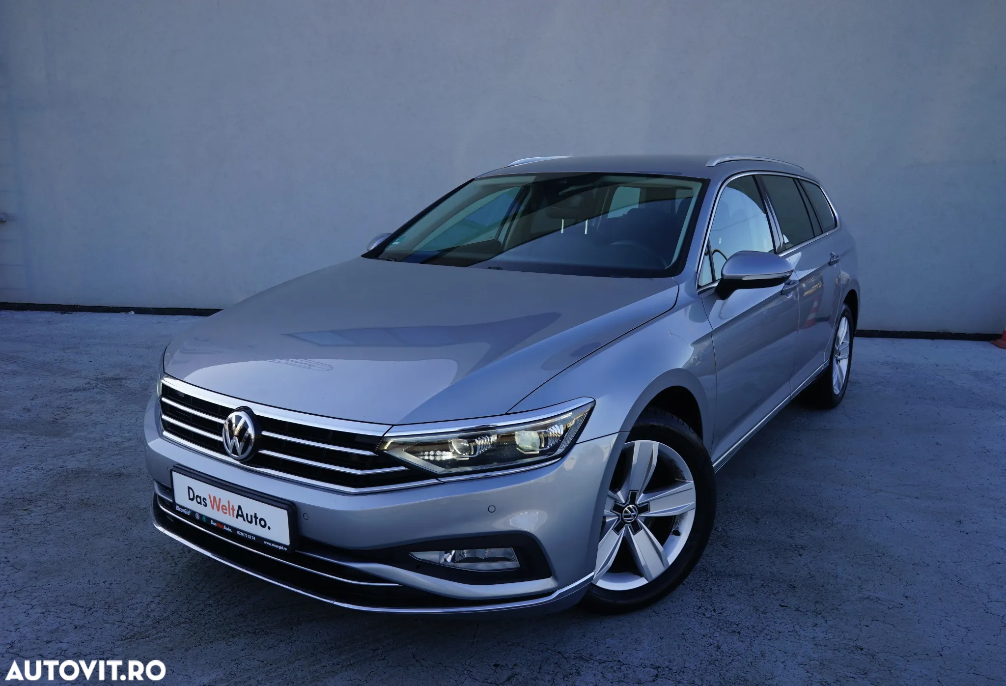 Volkswagen Passat Variant 2.0 TDI DSG Highline - 2