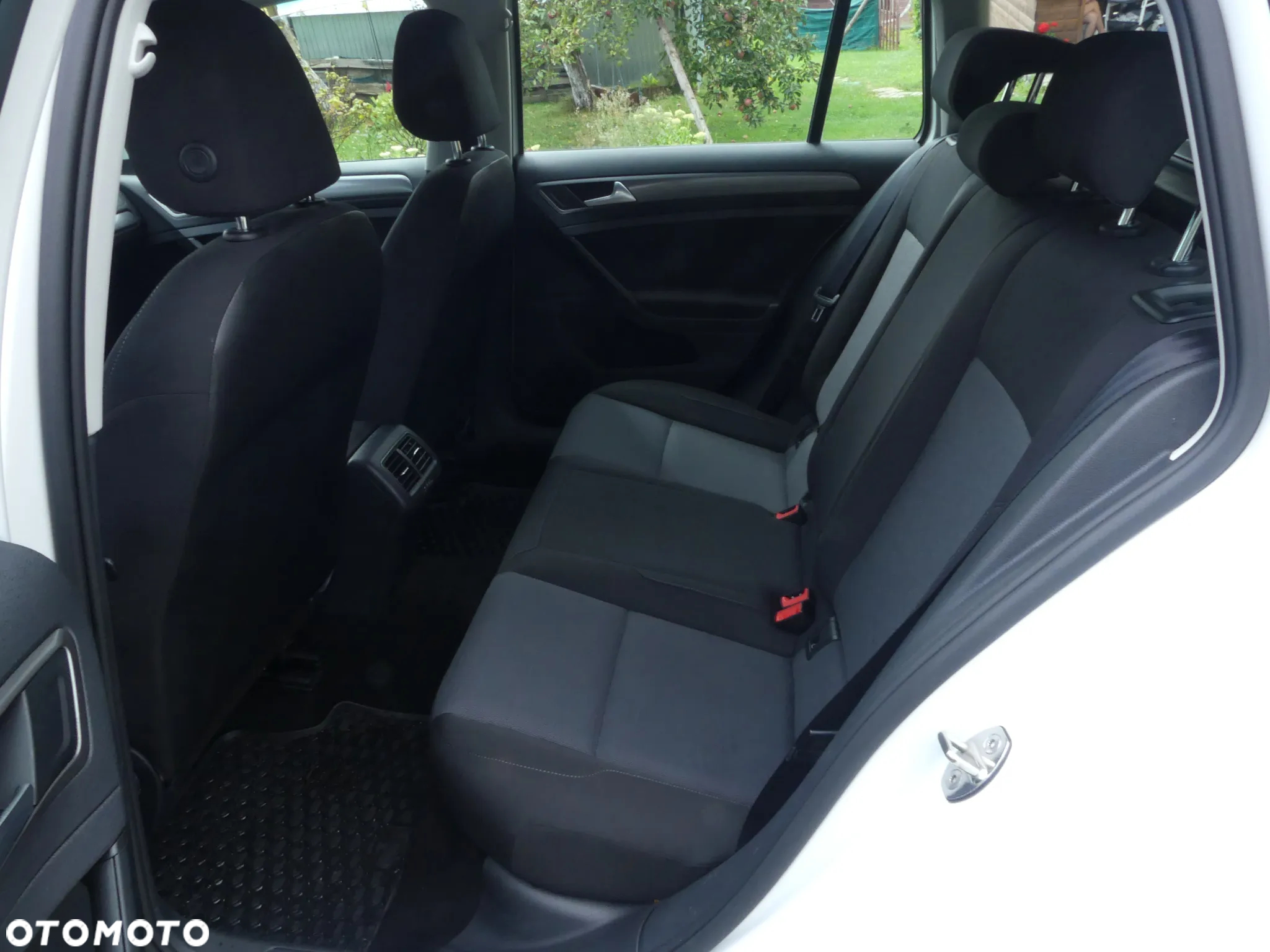 Volkswagen Golf VII 1.2 TSI BMT Comfortline - 19