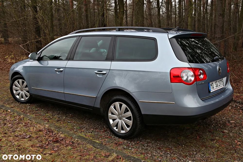 Volkswagen Passat Variant 1.9 TDI Individual Chrom dunkel - 27