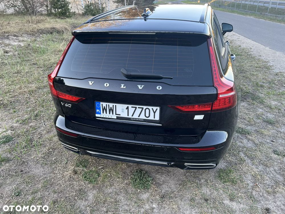 Volvo V60 T8 AWD Recharge Geartronic RDesign - 11