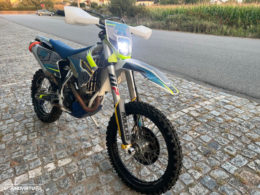 Husqvarna FE 250 - 7