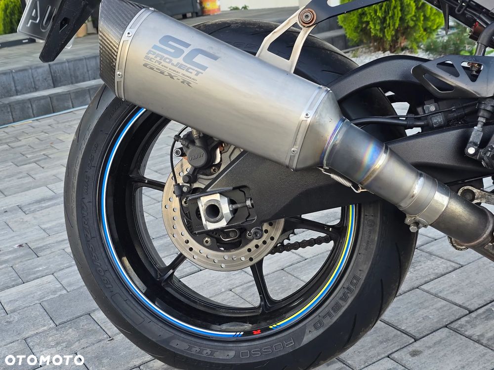 Suzuki GSX-R - 19