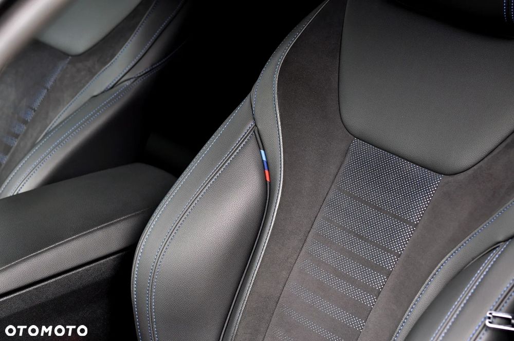 BMW Seria 3 330e M Sport sport - 20