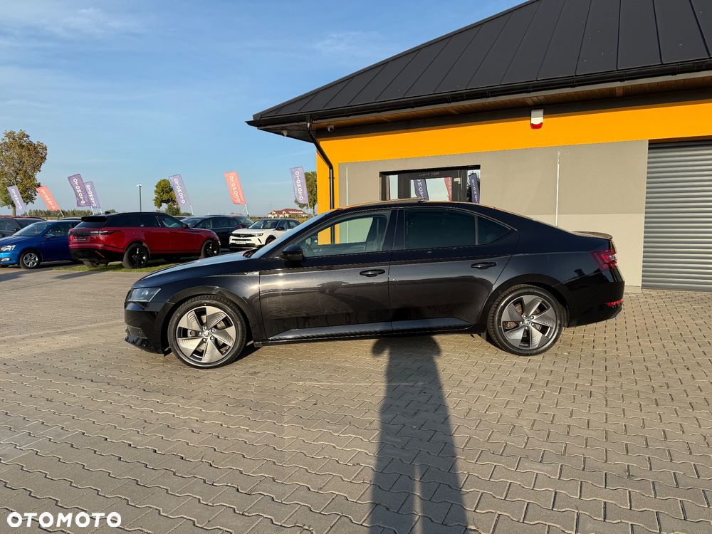 Skoda Superb 2.0 TDI Sportline DSG - 11