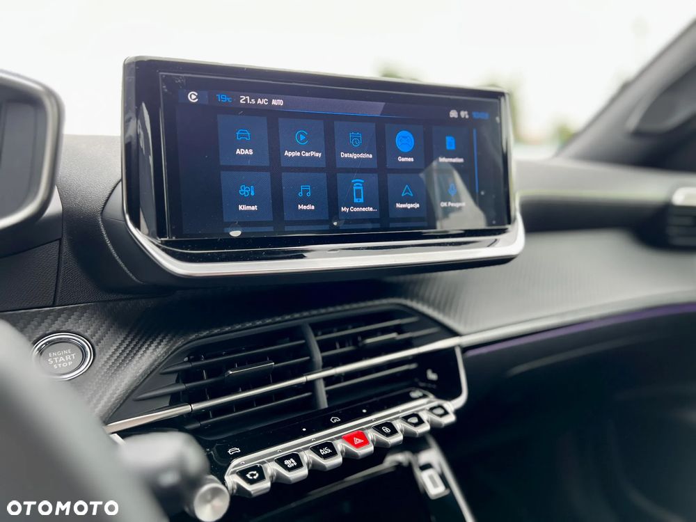 Peugeot 2008 PureTech mHEV GT Exclusive e-DCS6 - 17