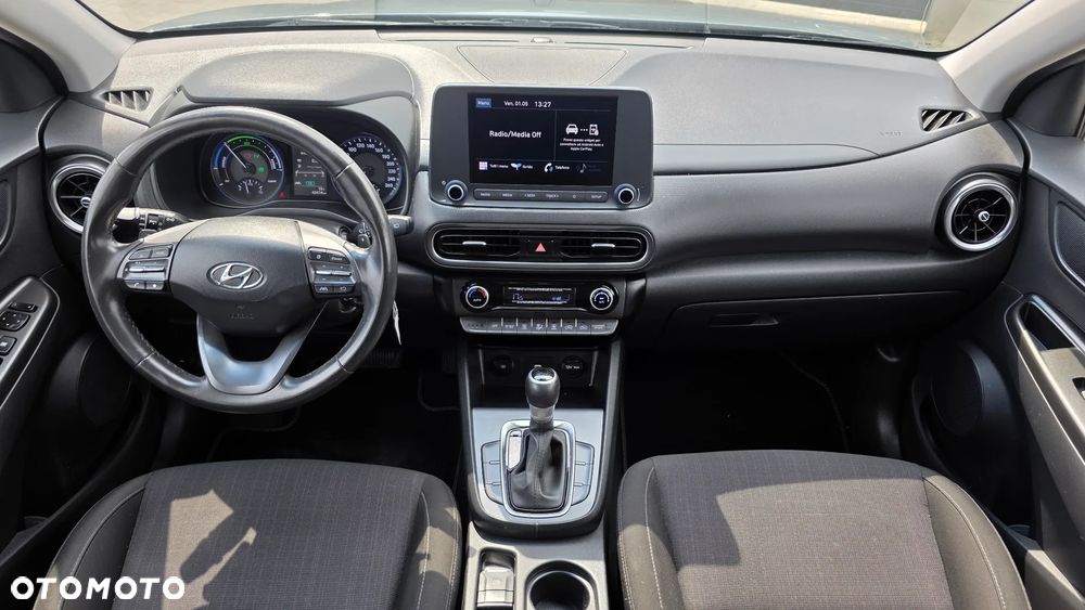 Hyundai Kona - 11