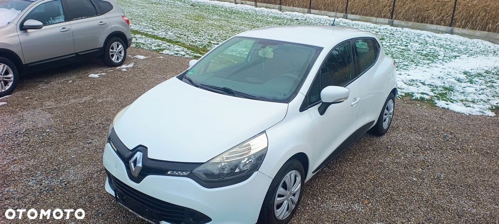 Renault Clio 1.2 16V 75 Collection - 10