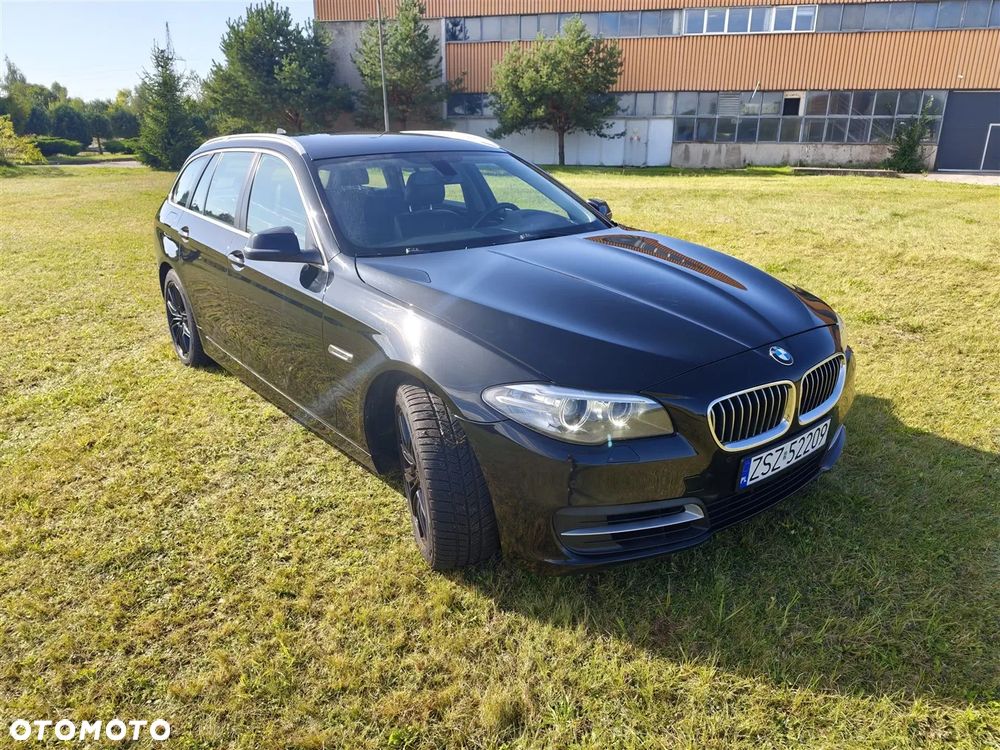 BMW Seria 5 530d xDrive - 12