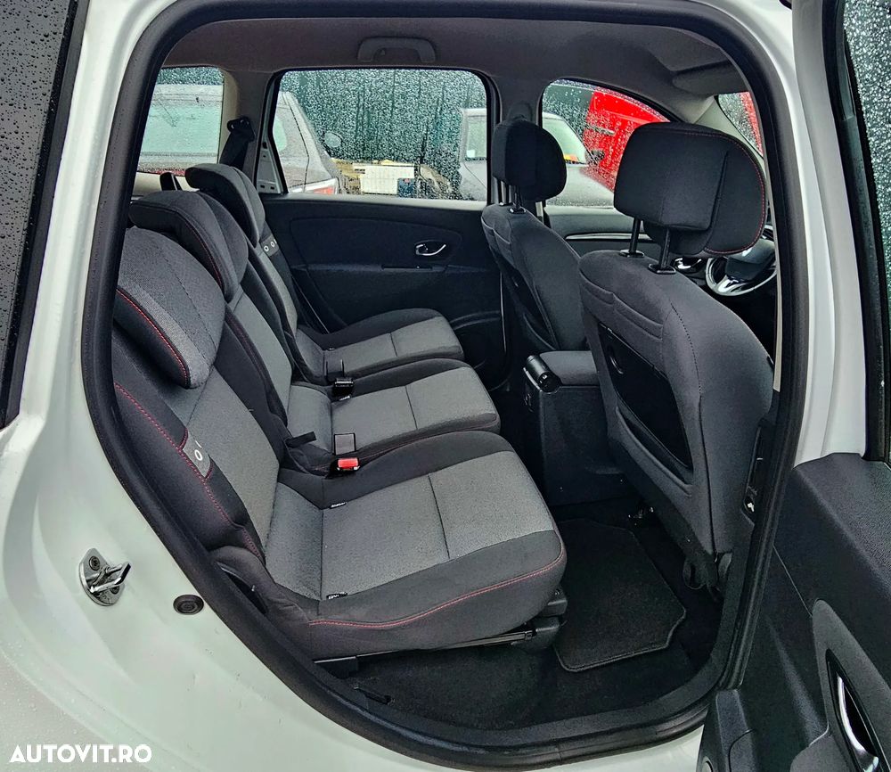 Renault Grand Scenic - 14