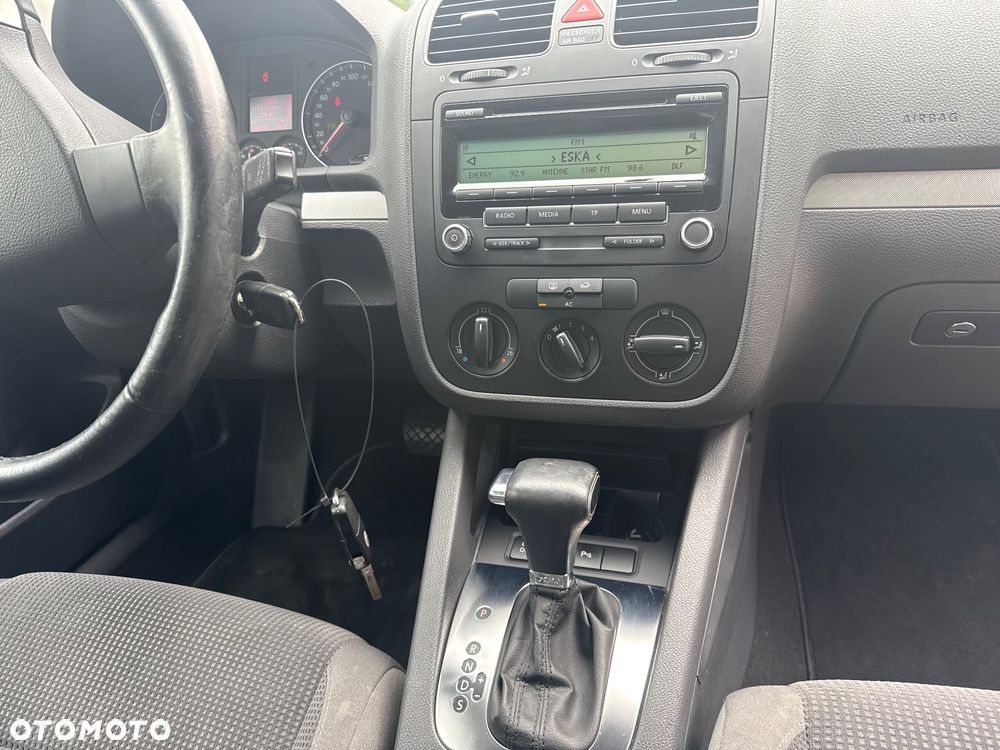 Volkswagen Golf - 11